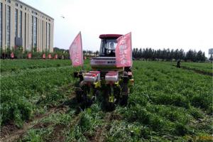 2BMG系列高性能免耕精量播种机，是新一代为保护性耕作技术配套的播种机械。