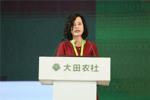 本届论坛由中国农业机械化学会农机化分会主任委员杨敏丽担任主持。