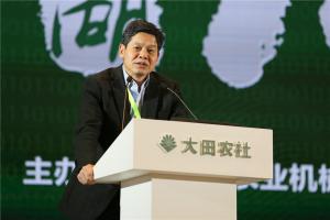 中国农业部农机化司司长李伟国强调，目前中国的农业机械化发展，已经进入了转型升级的新阶段。