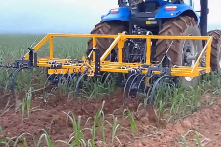 柳工甘蔗耕种管收运视频