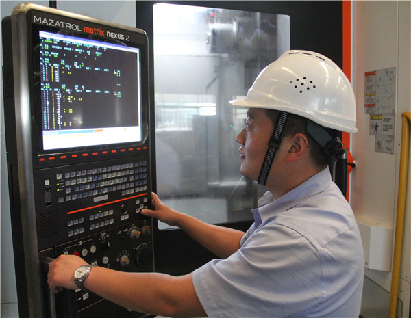 践行工匠精神的雷沃"在线工艺工程师"