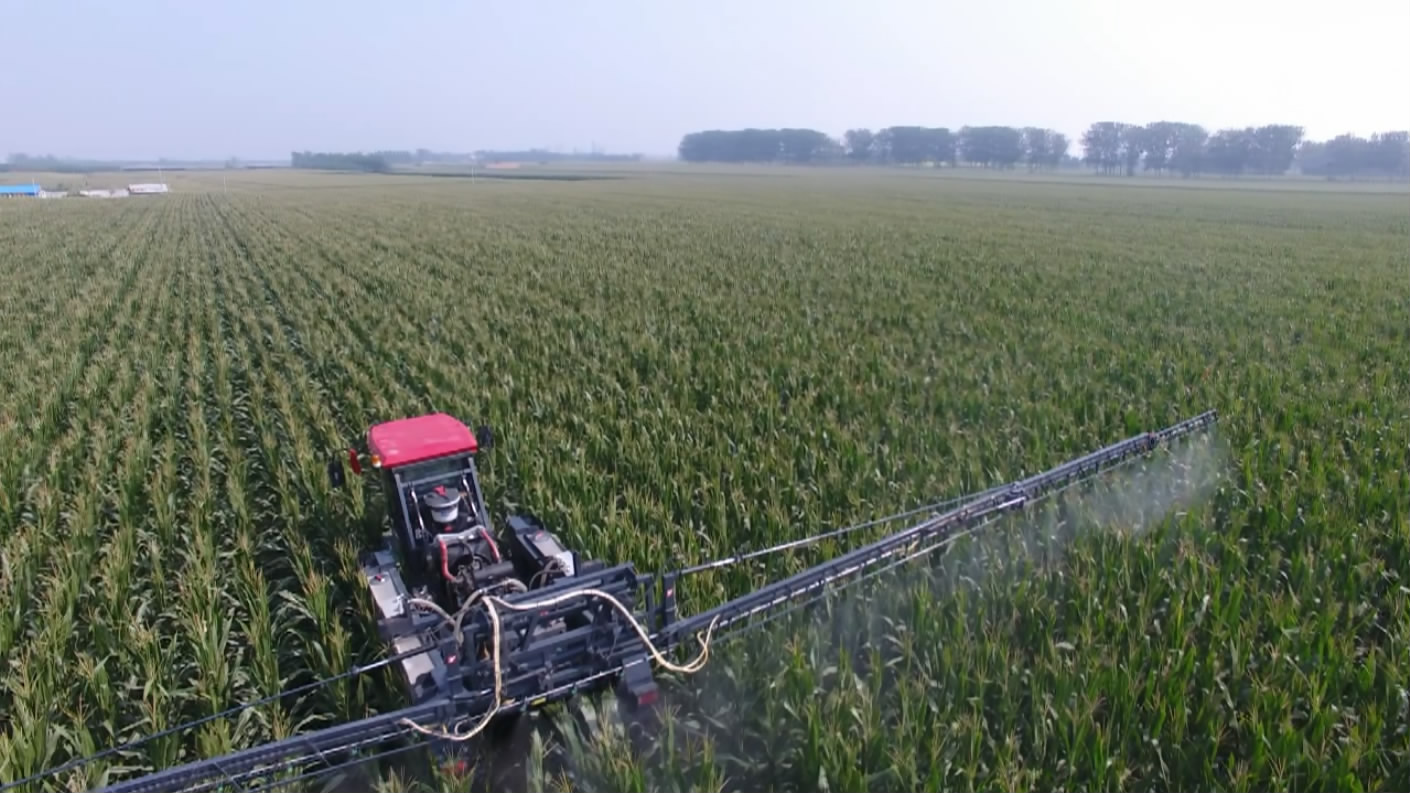维凯斯植保机现场演示
