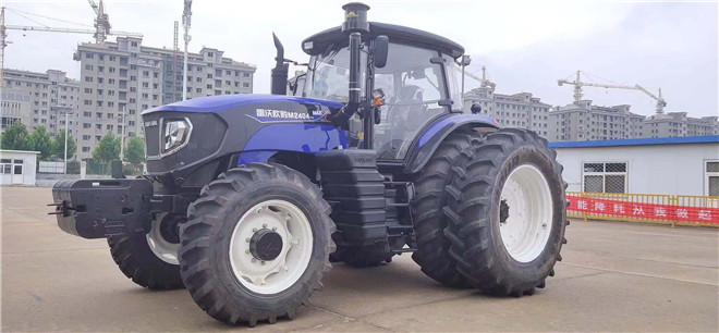 雷沃欧豹超强重载大拖强势来袭