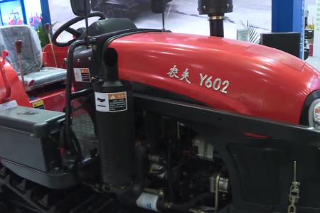 【2020年全国农机展】农夫602 拖拉机绕机讲解