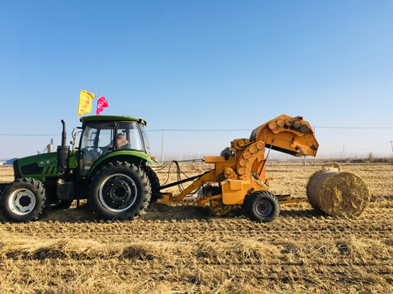 1,新型的齿轮式传动方式,能在降低设备故障率的同时提高圆捆打捆机